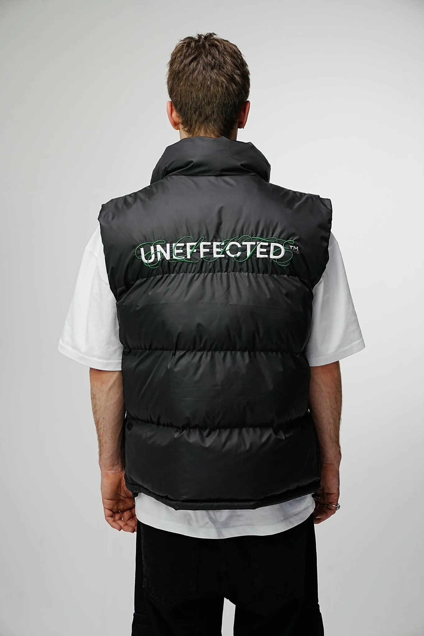 Airdrop Elite Puffer Vest - Jet Black