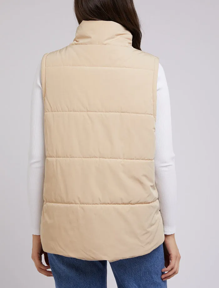 Classic Puffer Vest (Oatmeal)