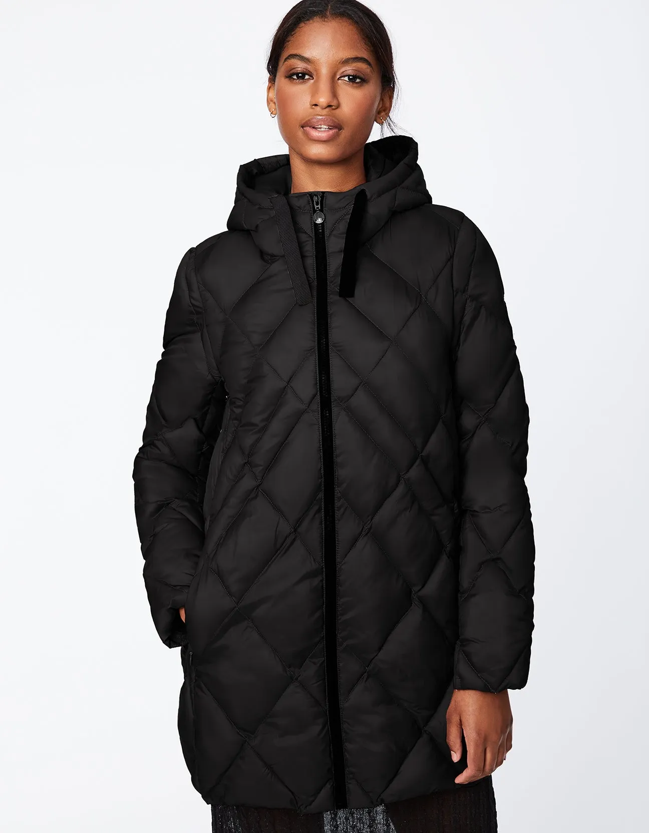 DYNAMIC DIAMOND PUFFER COAT