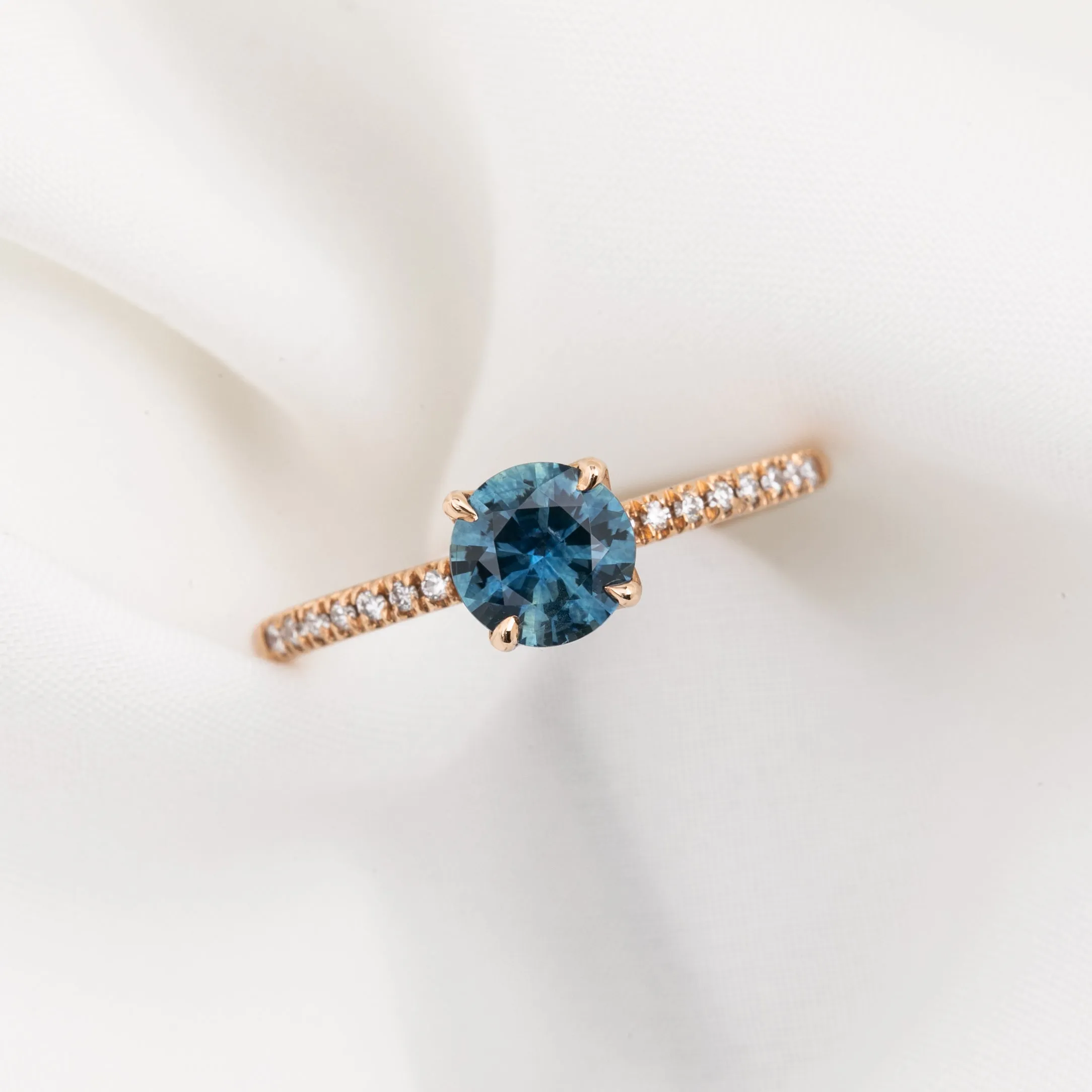 Maria Ring 0.88ct Blue Montana Sapphire, 14K Rose Gold (One of a kind)