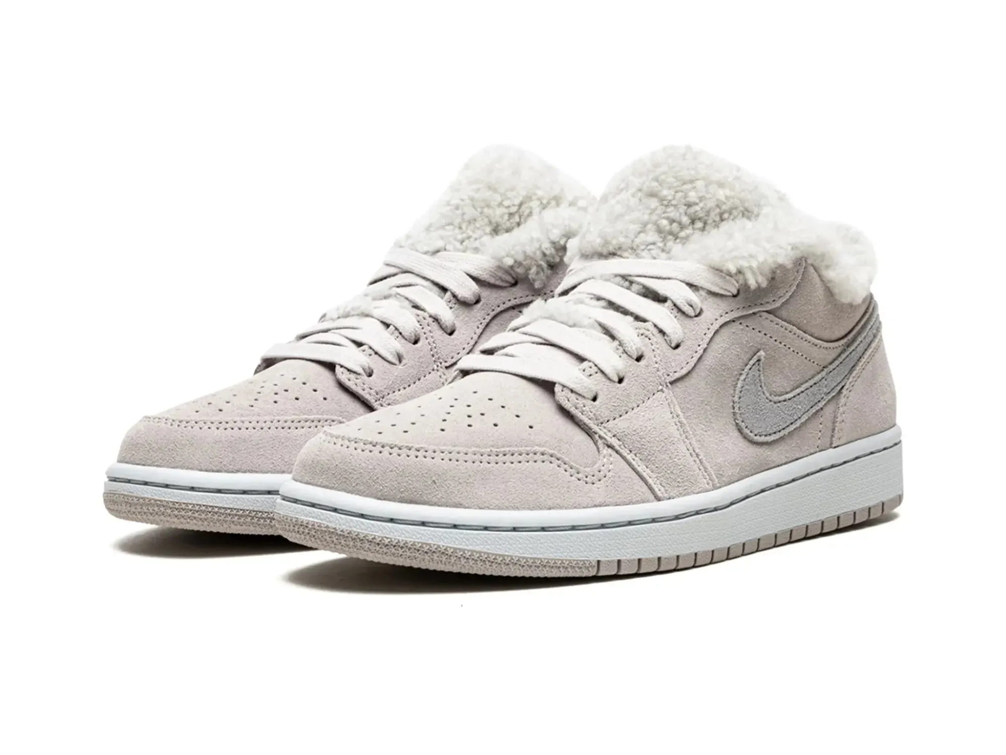 Nike Air Jordan 1 Low SE "Sherpa Fleece"