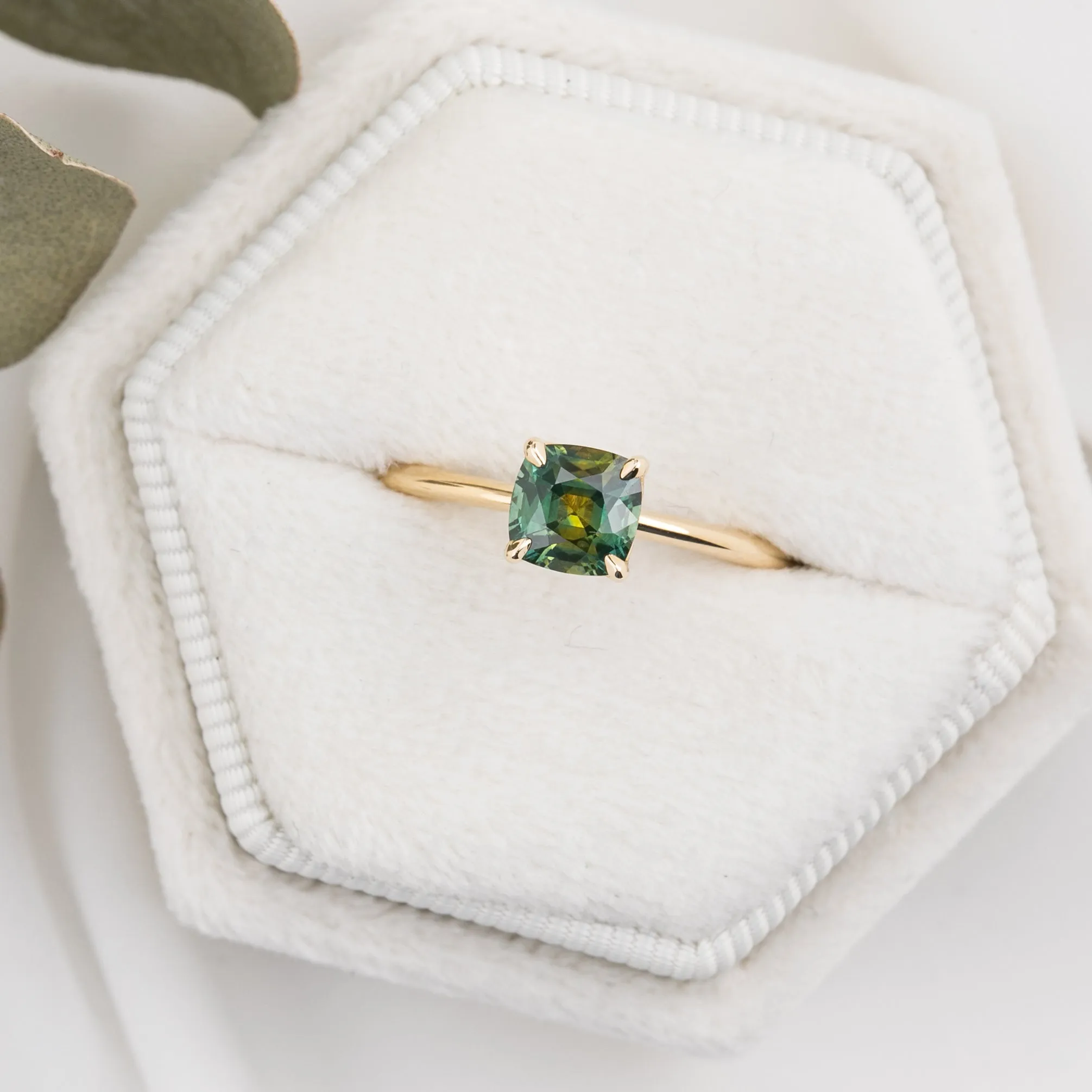 Sara Ring 0.93ct Parti Green Yellow Montana Sapphire, 14K Yellow Gold (One of a kind)