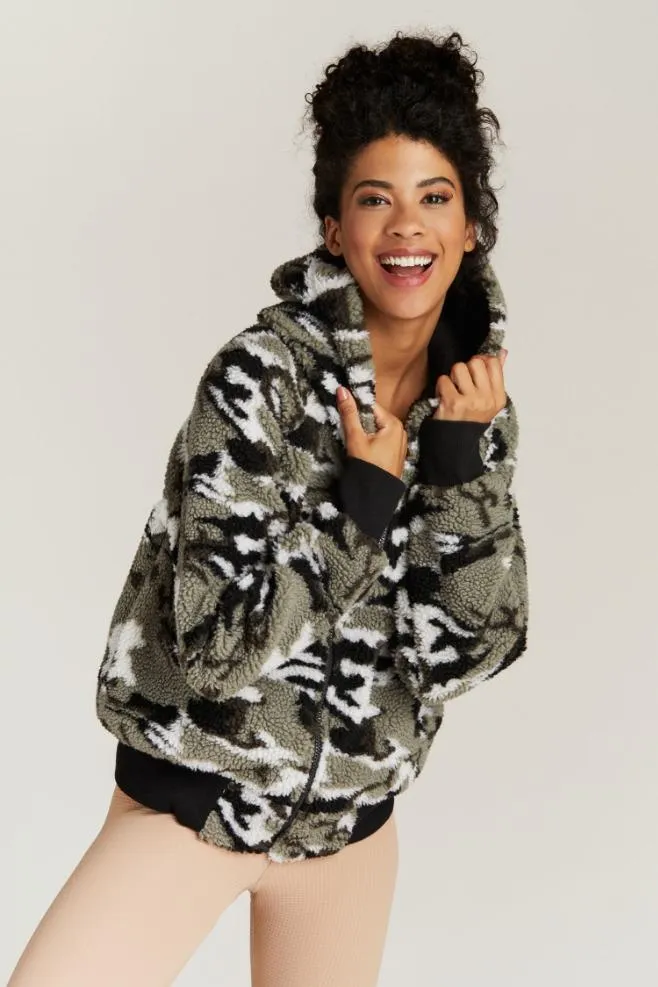 Strut This Abby Jacket Camo Sherpa